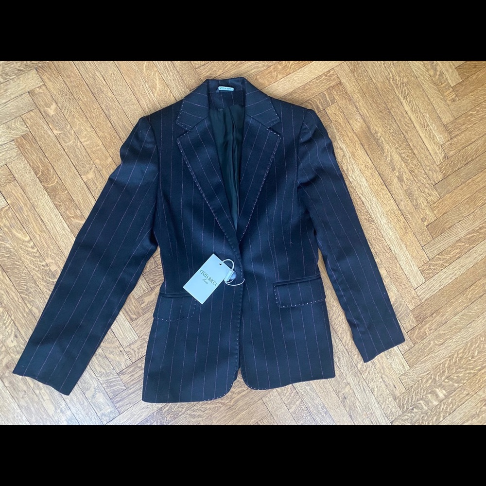 Pant suit and cashmere camisole